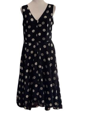 Ann Taylor Navy Blue Dress with White Polka Dots - Sleeveless V-Neck Midi size 8